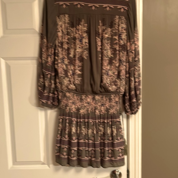 FREE PEOPLE BEAUTIFUL FLOWY MINI DRESS - Picture 4 of 8